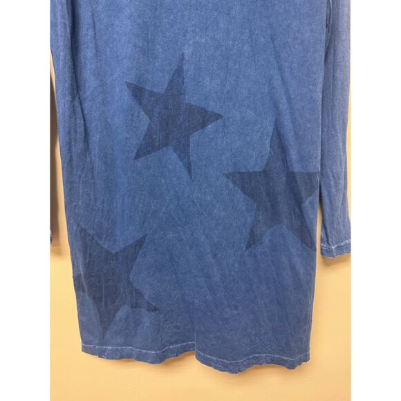 CURRENT ELLIOTT The Long Sleeve Beatnik Dress in Washed Blue Ground with Stars - Picture 4 of 8